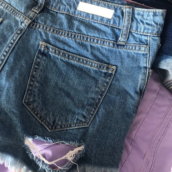 FREE PEOPLE shorts with slit in back - Picture 3 of 3